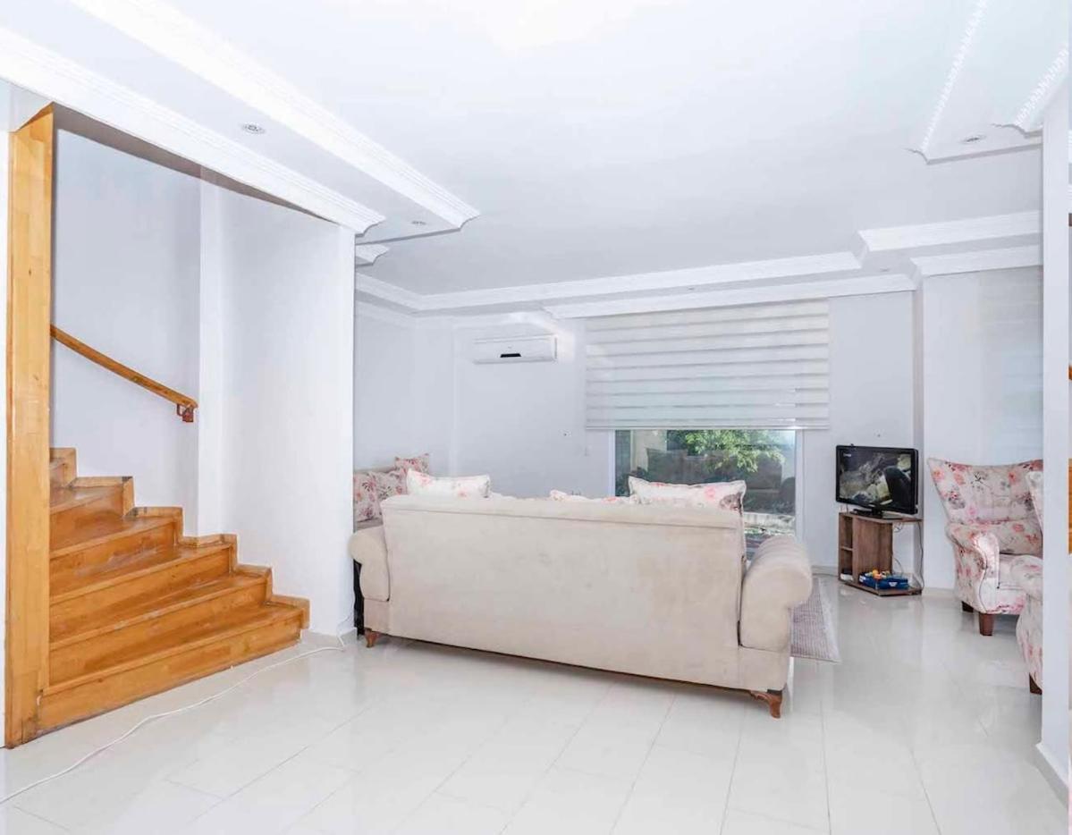 Villa With Pool With View Of Alanya